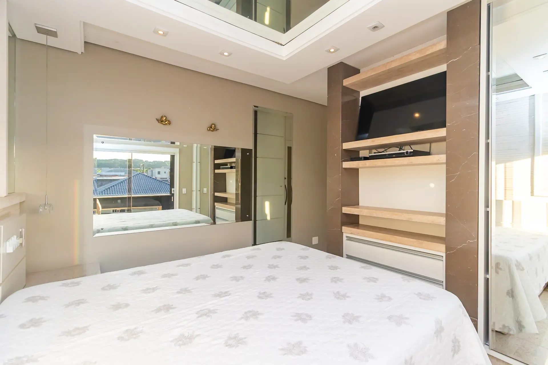 Furnished house with 3 bedrooms and 4 bathrooms — photo 35