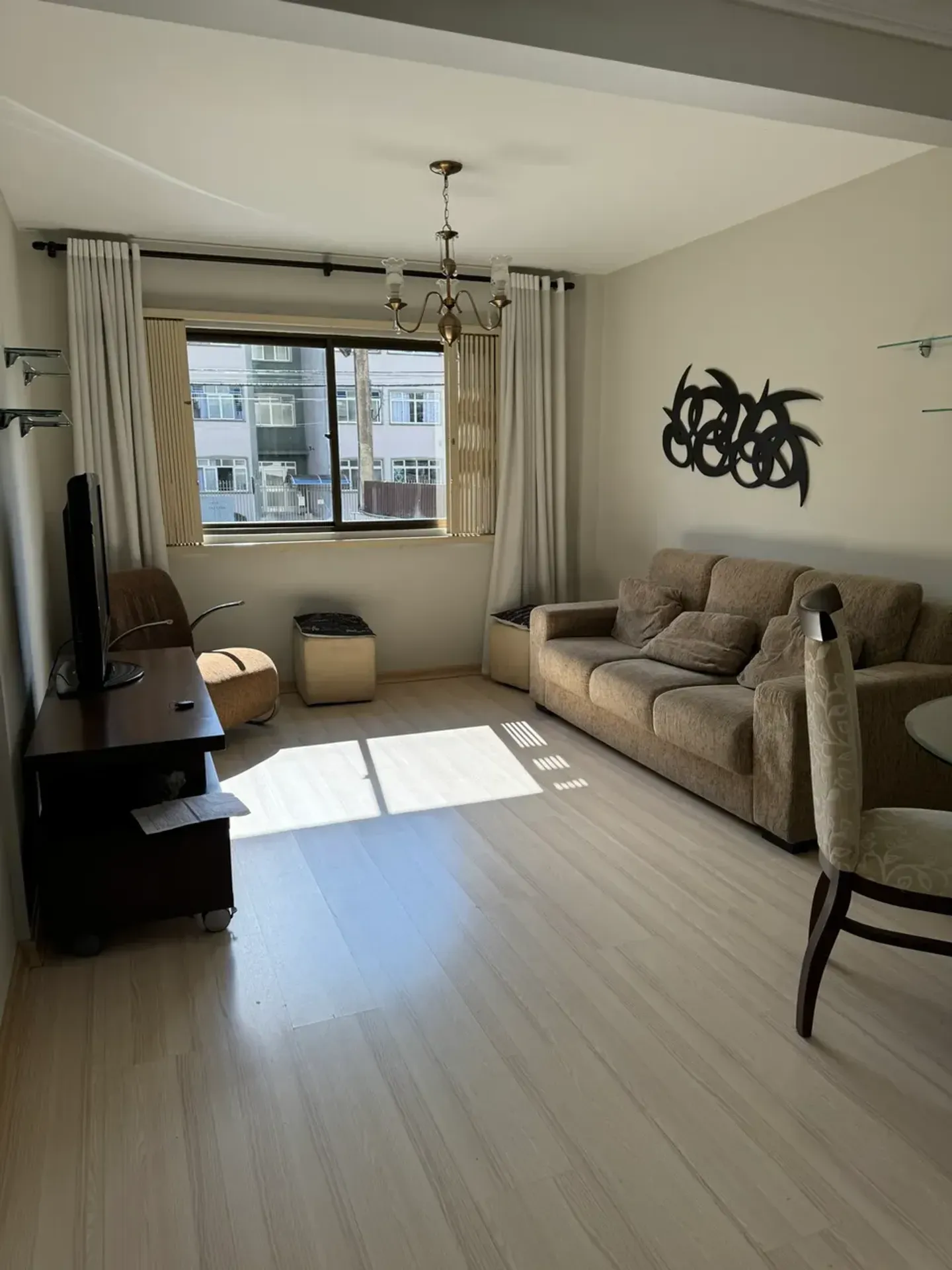 One-bedroom apartment with a jacuzzi — photo 3