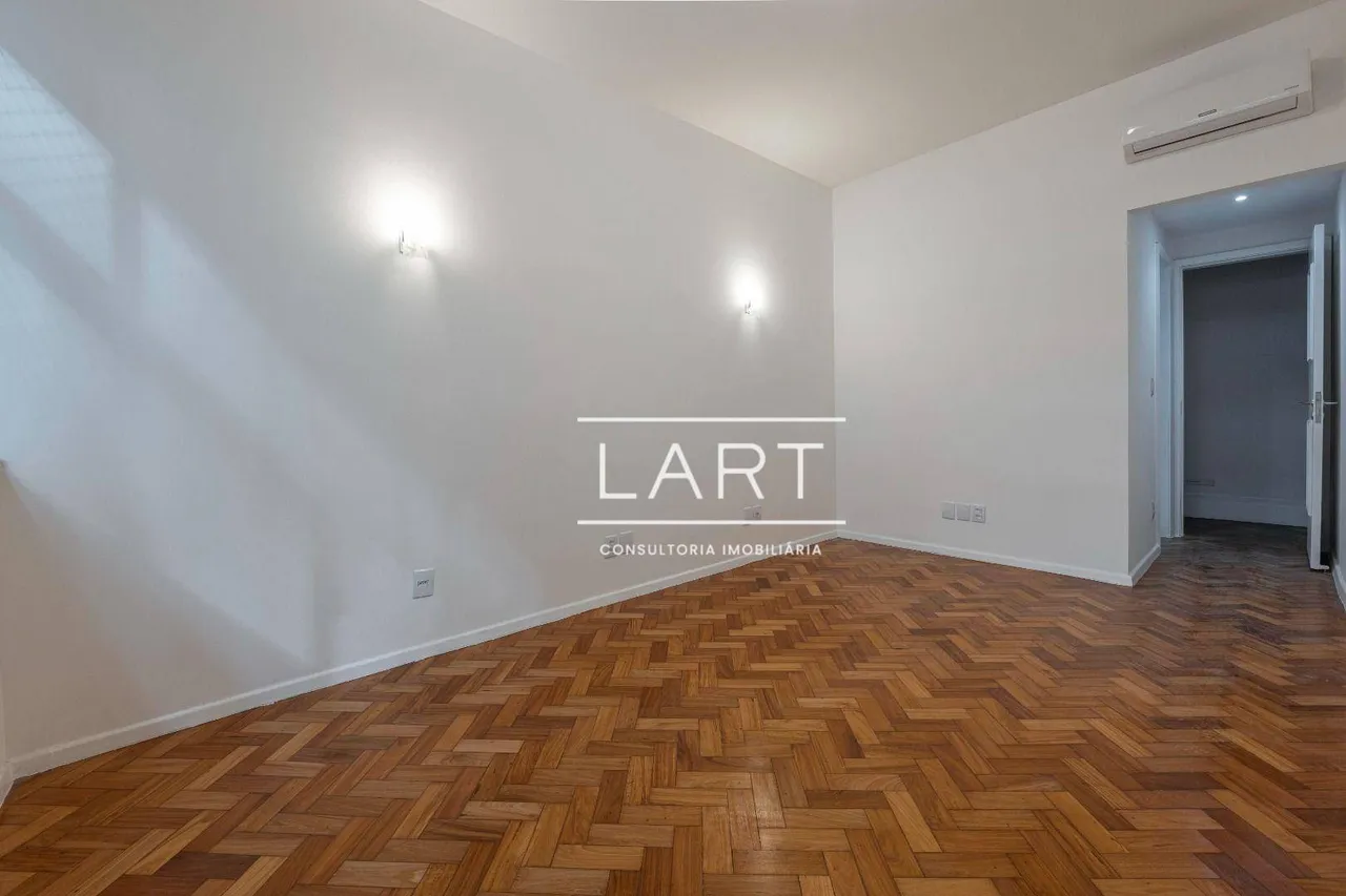 4-bedroom apartment with 5 bathrooms, 210 m² — photo 7