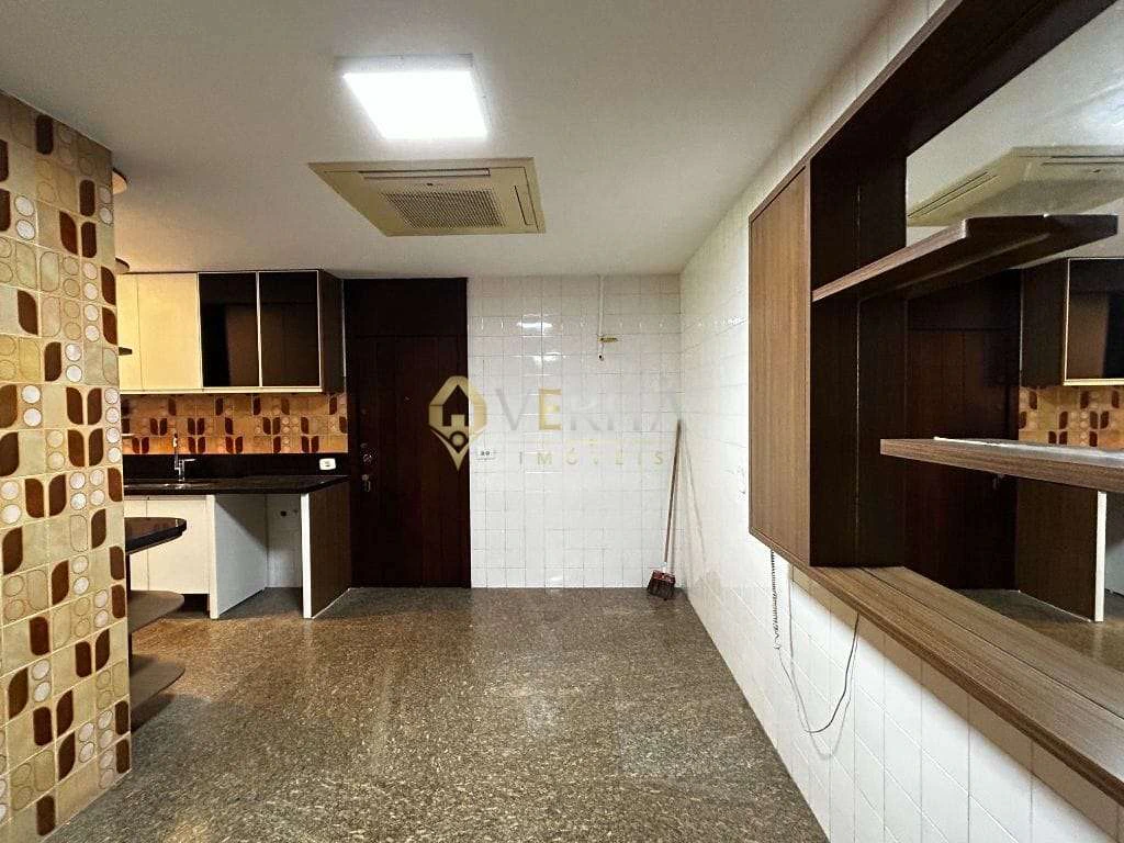4-bedroom apartment with 4 en-suite baths and 380 m² — photo 21
