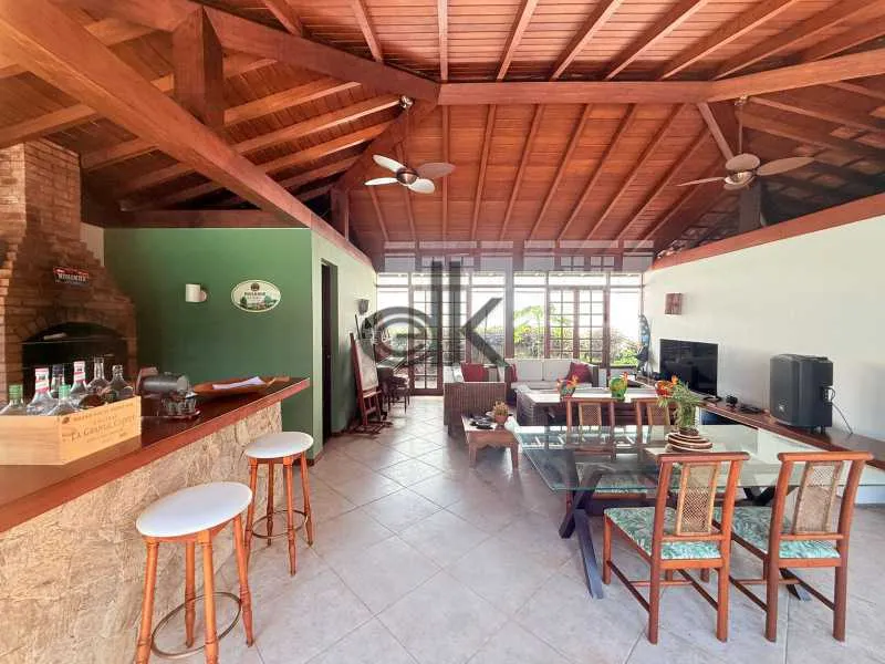 Casa com 5 dormitórios e pet permitido — photo 26