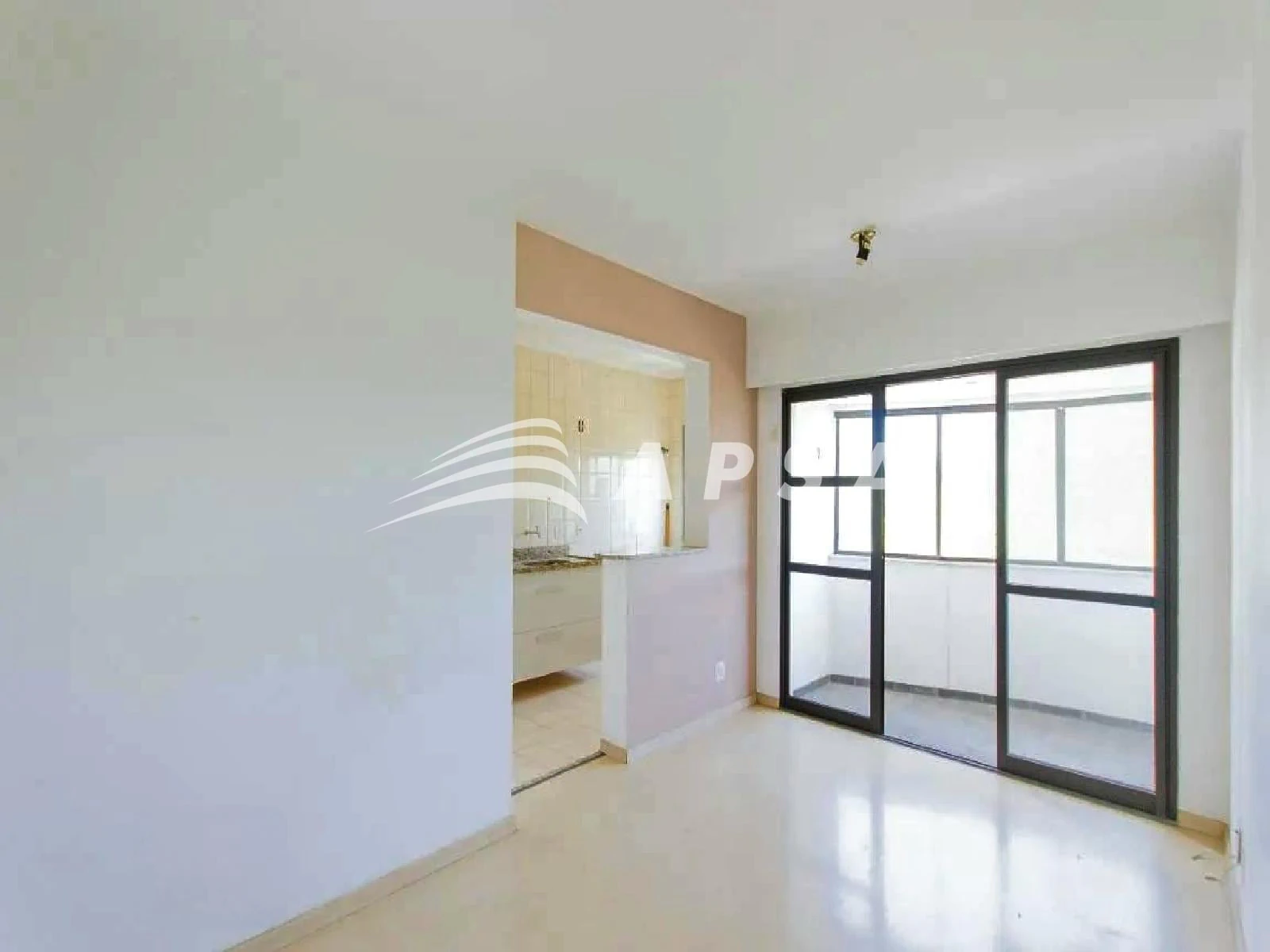Unfurnished 2-bedroom apartment with a private BBQ — photo 11