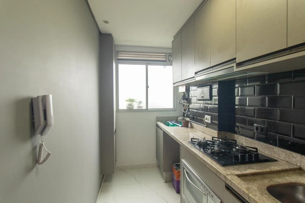 Apartment with 2 bedrooms, 1 en-suite and an open kitchen — photo 23