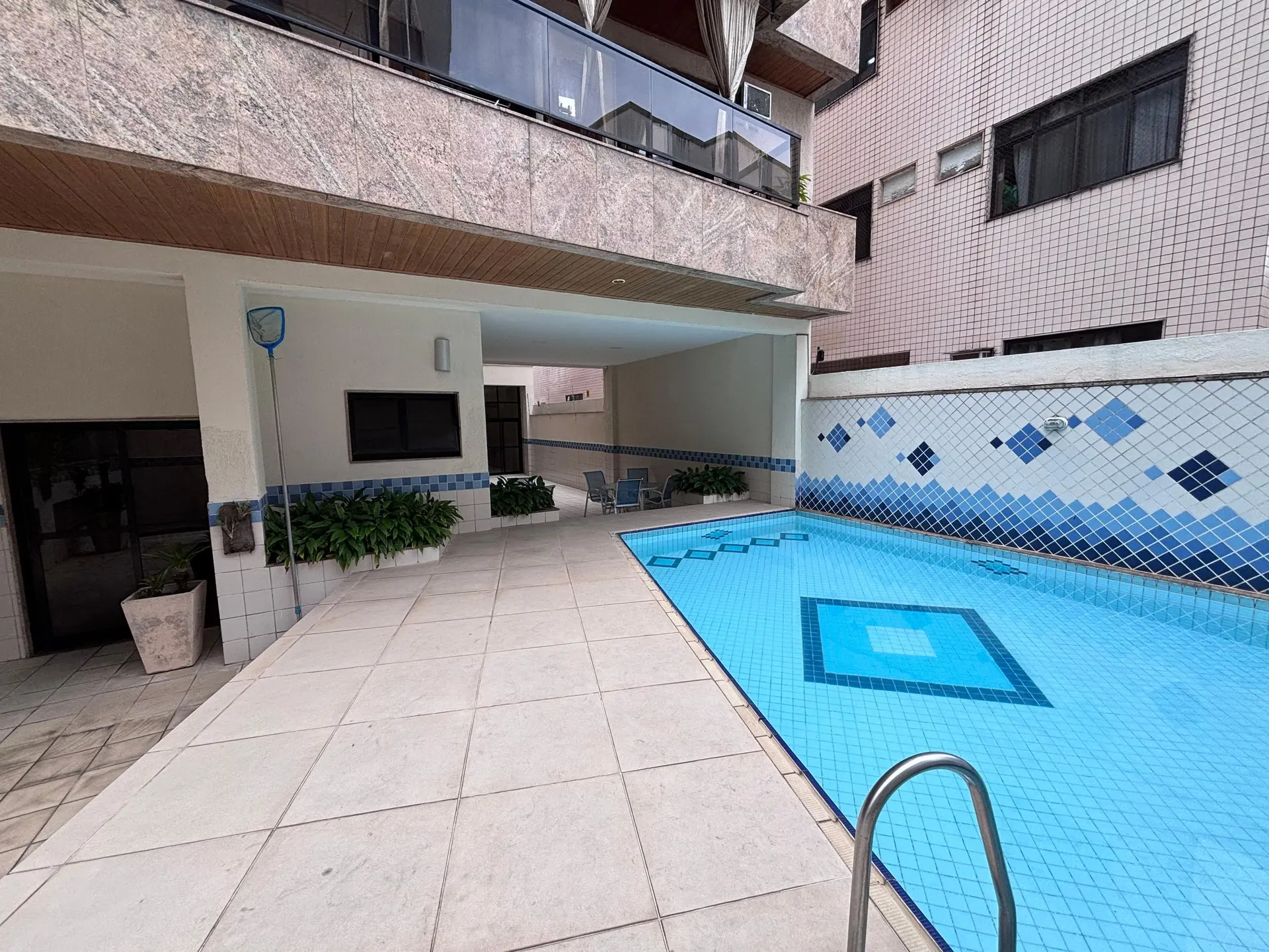 Apartamento mobiliado com 3 quartos e varanda — photo 49