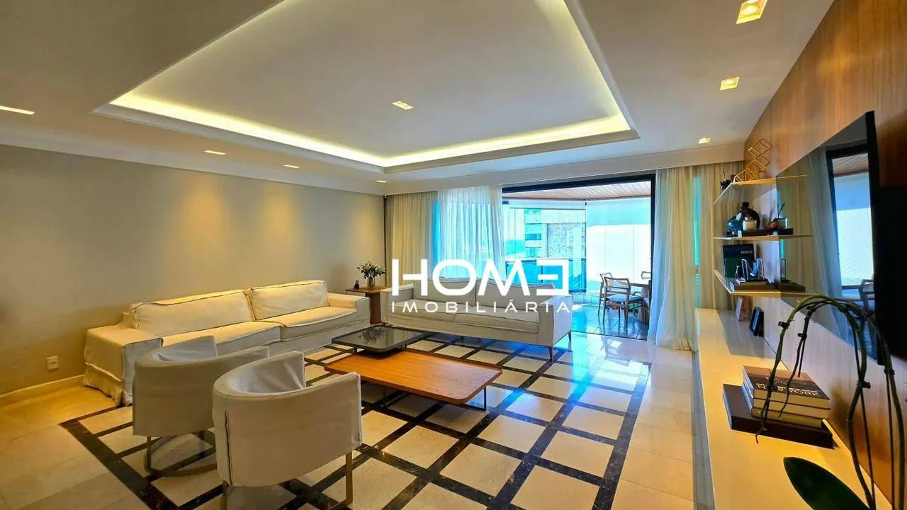 Apartamento mobiliado com 4 quartos e 5 banheiros — photo 17