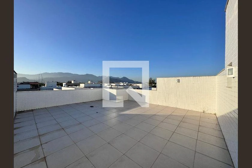 Rental penthouse with 3 en-suite bedrooms and 306 m² — photo 43