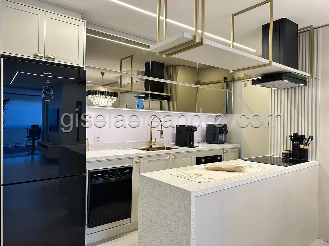 Apartamento amueblado con 3 dormitorios y cocina abierta — photo 9