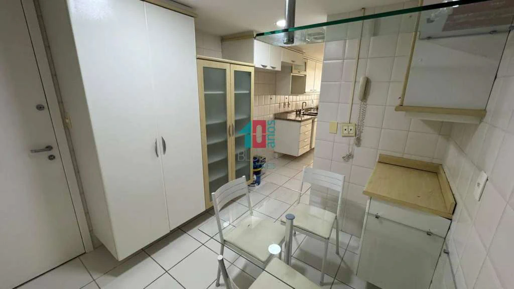 Apartamento de 3 quartos de 107 m² com varanda — photo 21