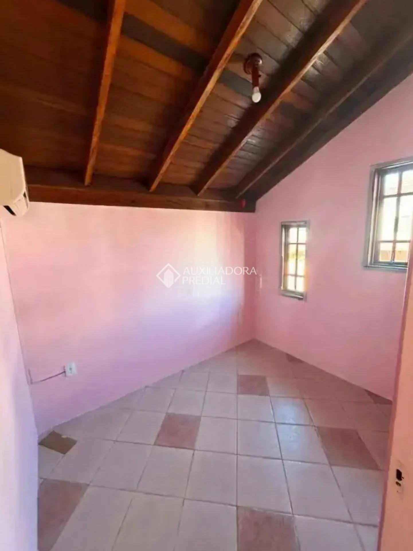 Casa en 2.º piso con 5 dormitorios y 3 suites — photo 4