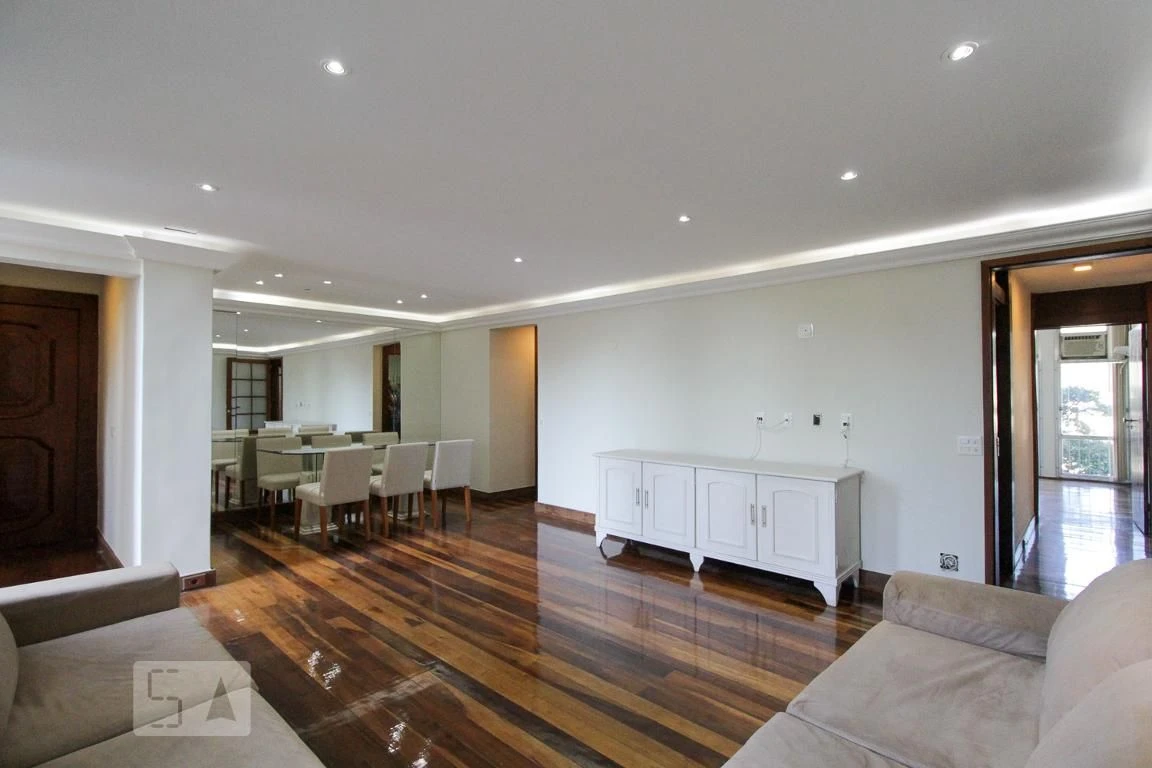 Mountain view in a 3-bedroom apartment, 140 m² — photo 20