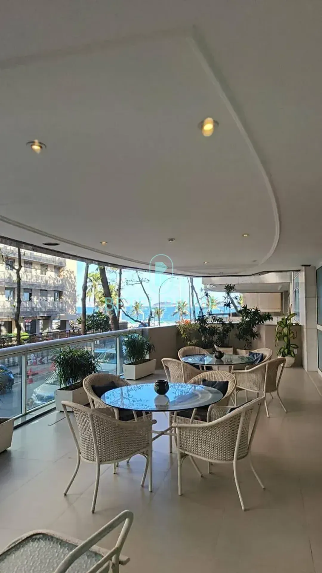 363 m² apartment with 5 en-suite bedrooms and 4 parking — photo 4