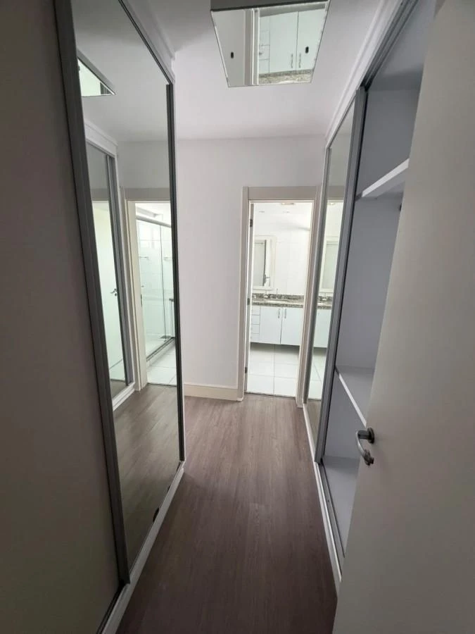 Washing machine in a 4-bedroom apartment, 126 m² — photo 11