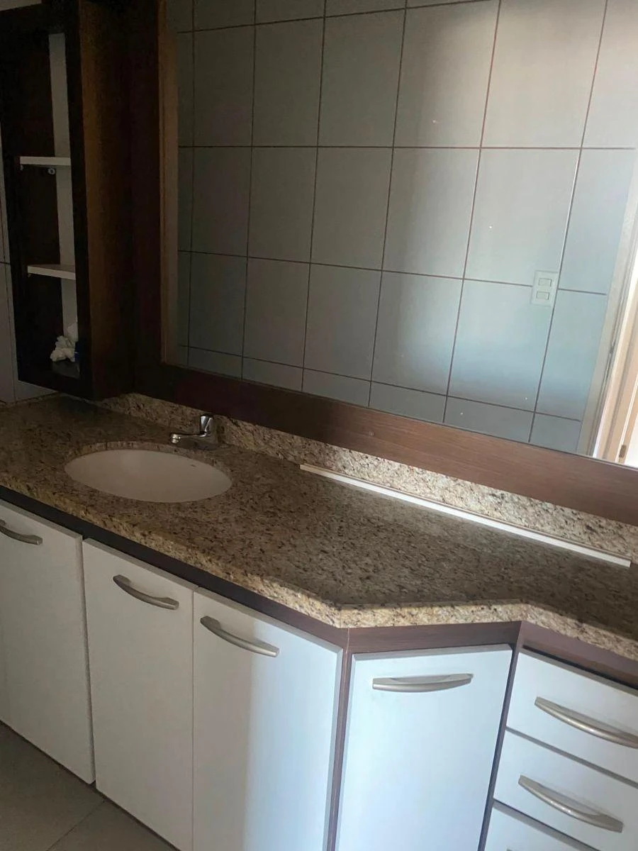 Квартира 80 м² с балконом и видом на город — photo 24