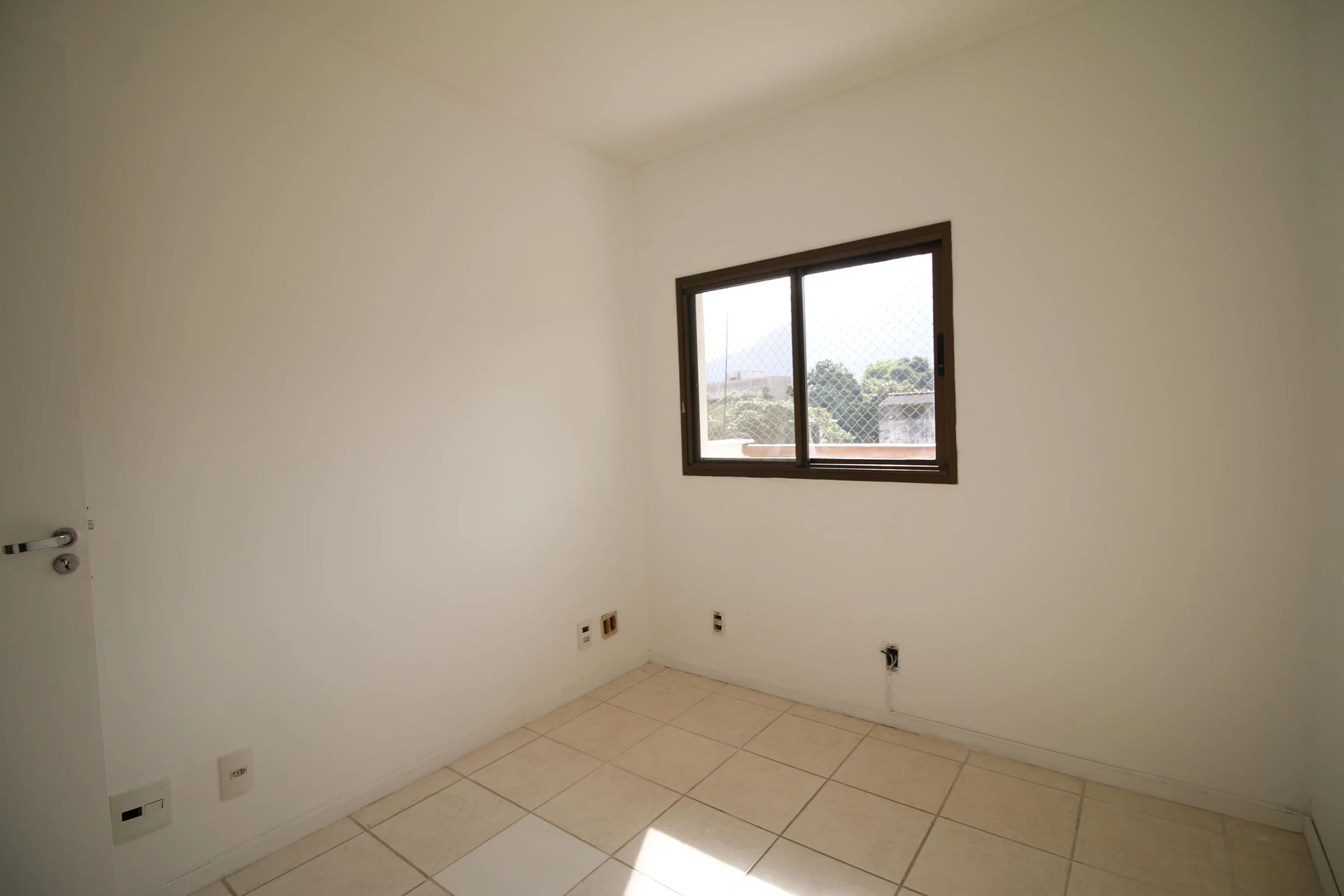 Apartamento de 4 quartos com vista para as montanhas — photo 25