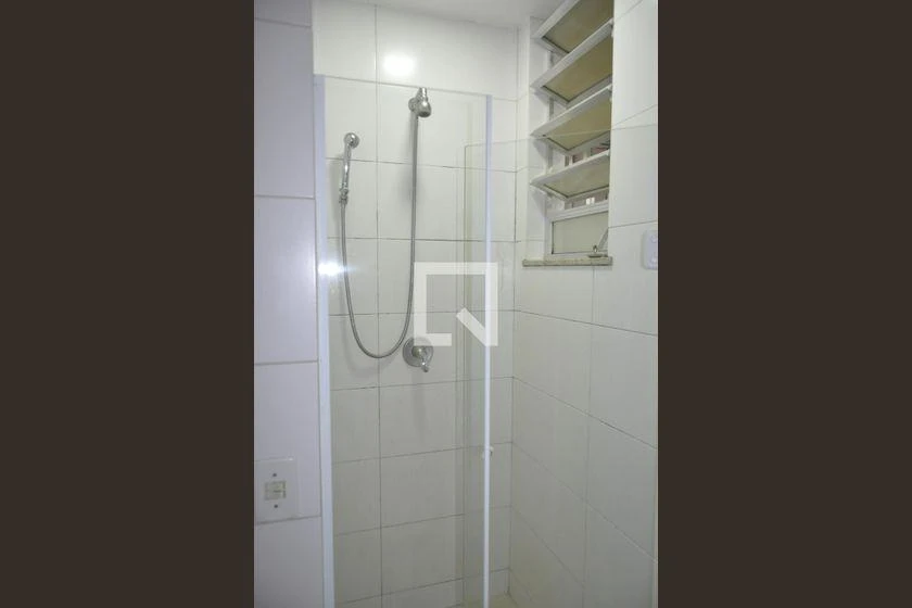 Apartamento com piso de madeira ou laminado, Méier — photo 9