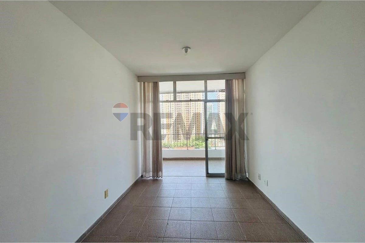 One-bedroom apartment in a building with a sauna — photo 20