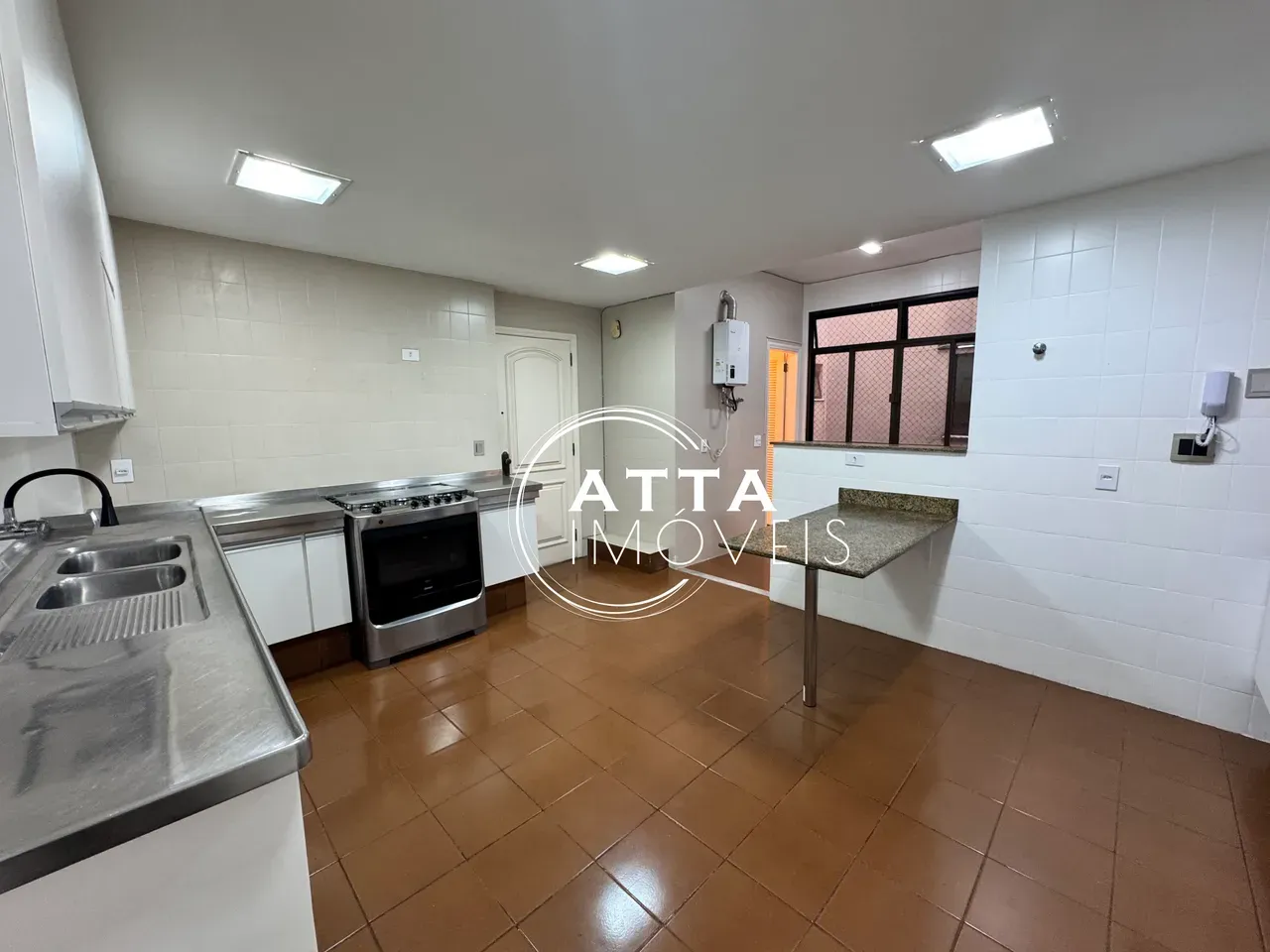 Apartamento com 3 quartos e varanda fechada — photo 29