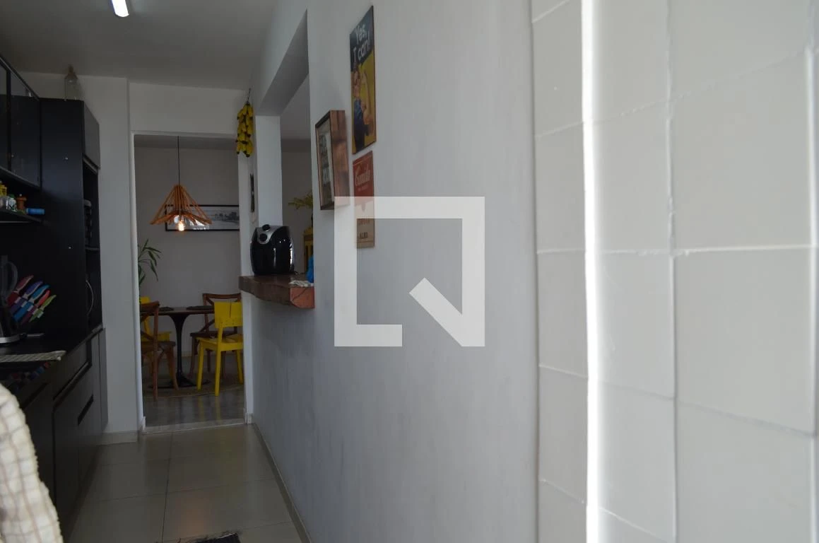 3-bedroom apartment in a building with a pool — photo 11