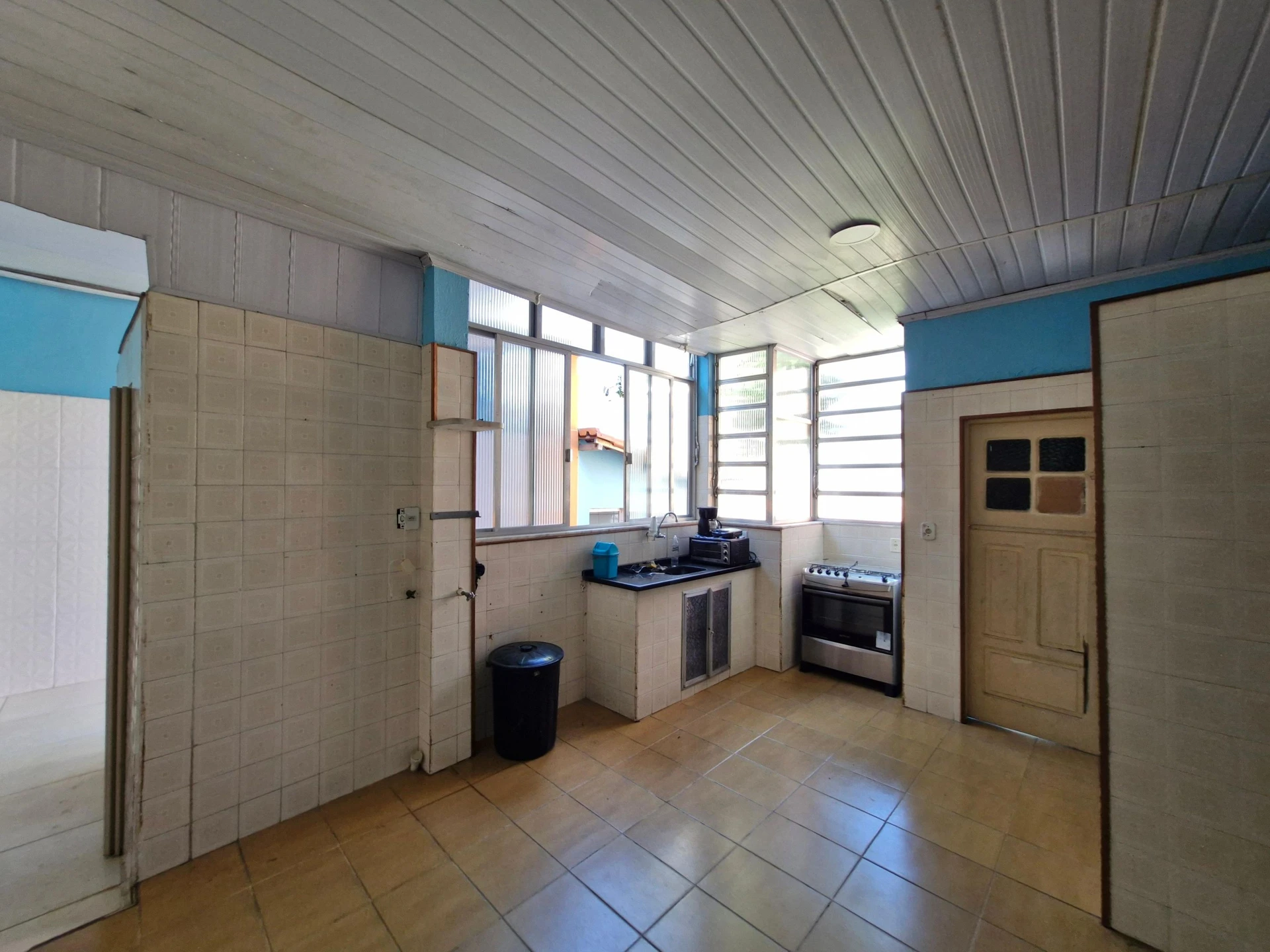 Furnished house with 3 bedrooms, balcony and private garden