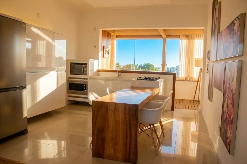 204 m² apartment with built-in grill on the balcony — photo 17
