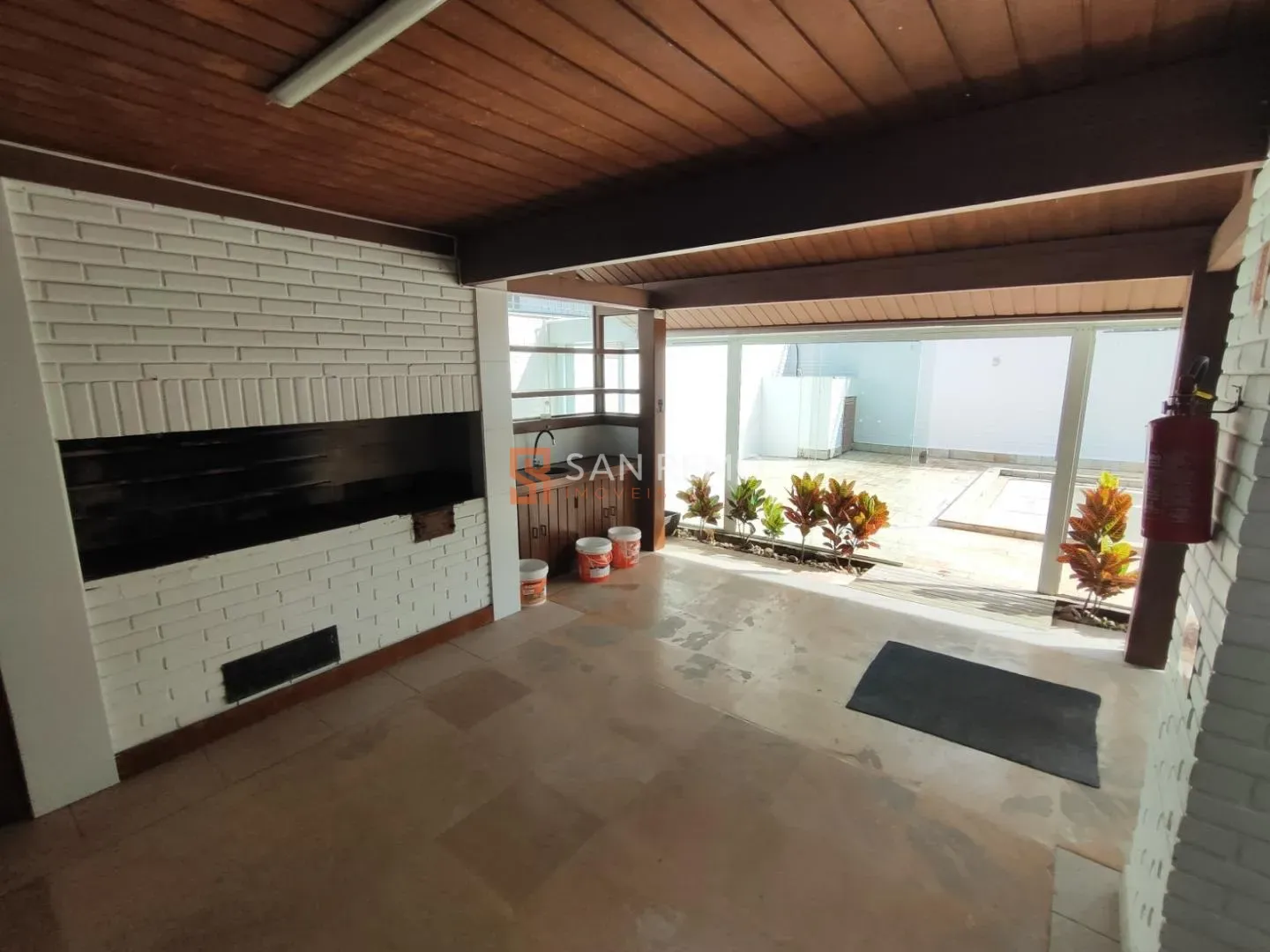 House with 6 bedrooms and 3 en-suite suites plus garden — photo 2