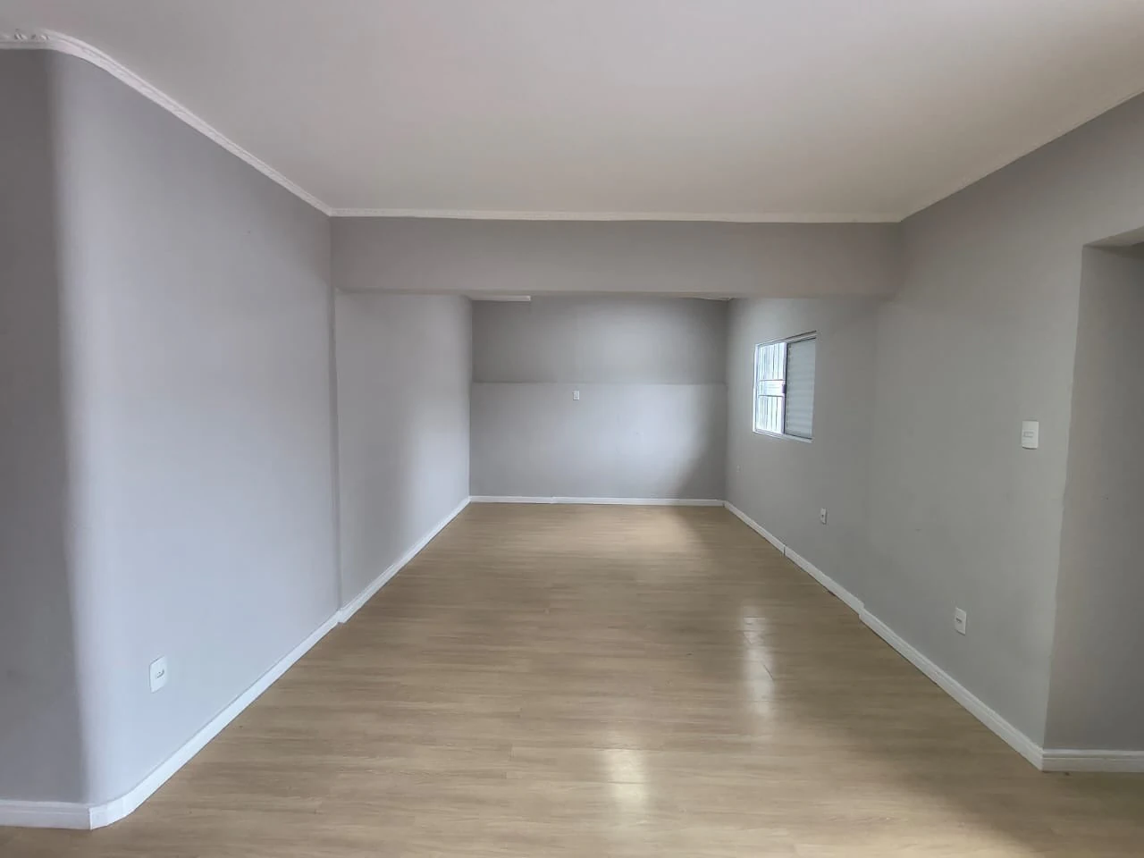 Casa sem mobília com 4 quartos, jardim privativo e 360 m² — photo 3