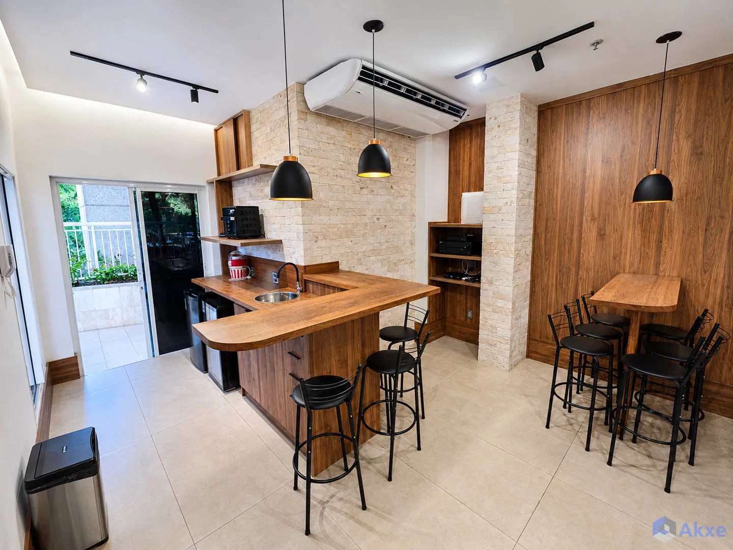2-bedroom apartment with an en-suite and balcony grill — photo 33