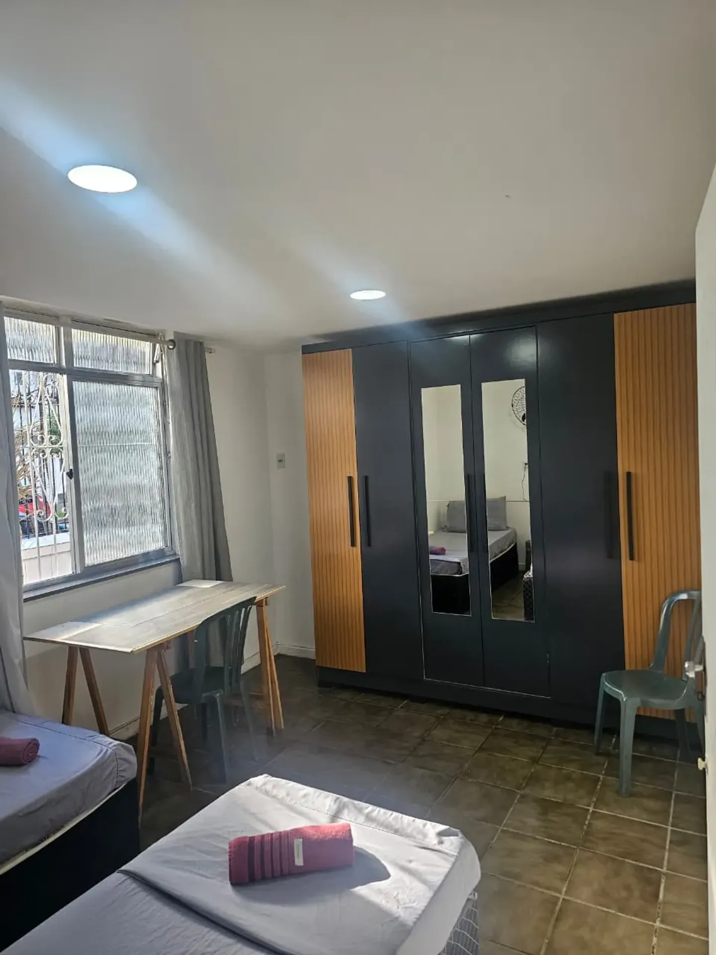 Furnished 2-bedroom apartment with a gas mini-kitchen — photo 12
