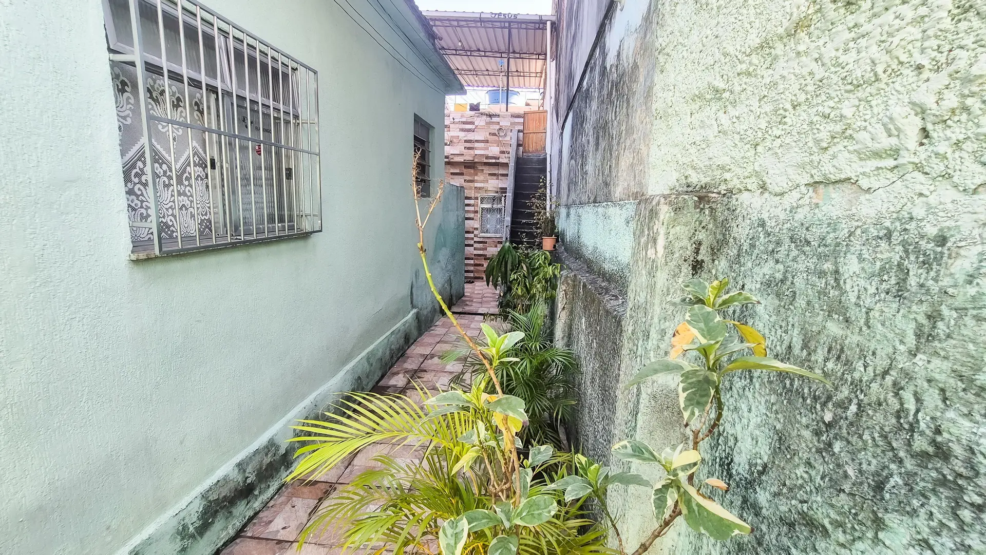 House with 2 bedrooms and a washing machine — photo 36