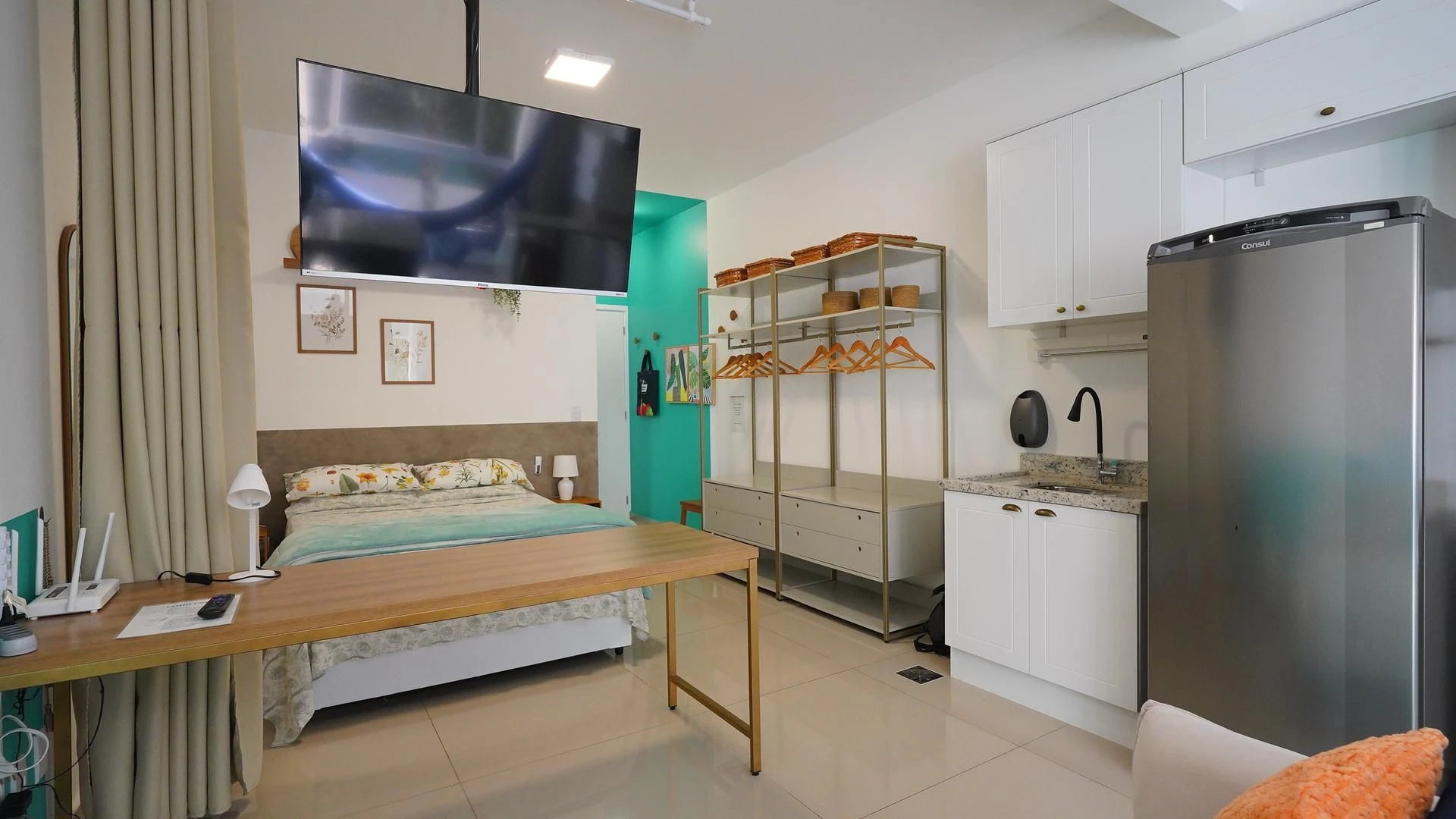 Furnished studio, 37 m², with a mountain view — photo 3