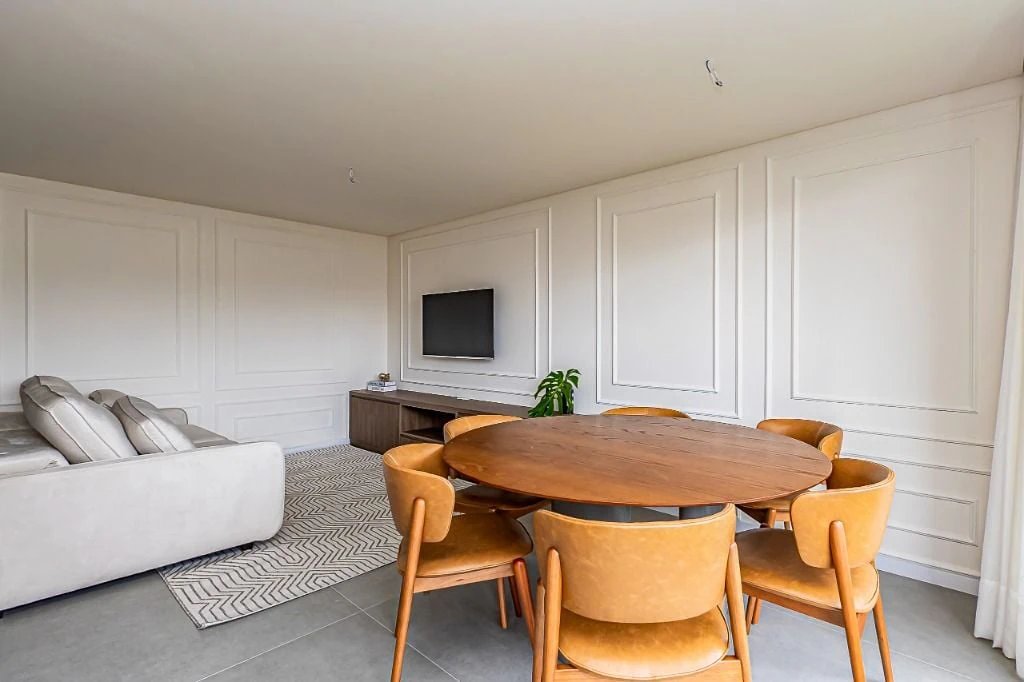 Floor-to-ceiling windows in a 3-bedroom house, 137 m² — photo 30