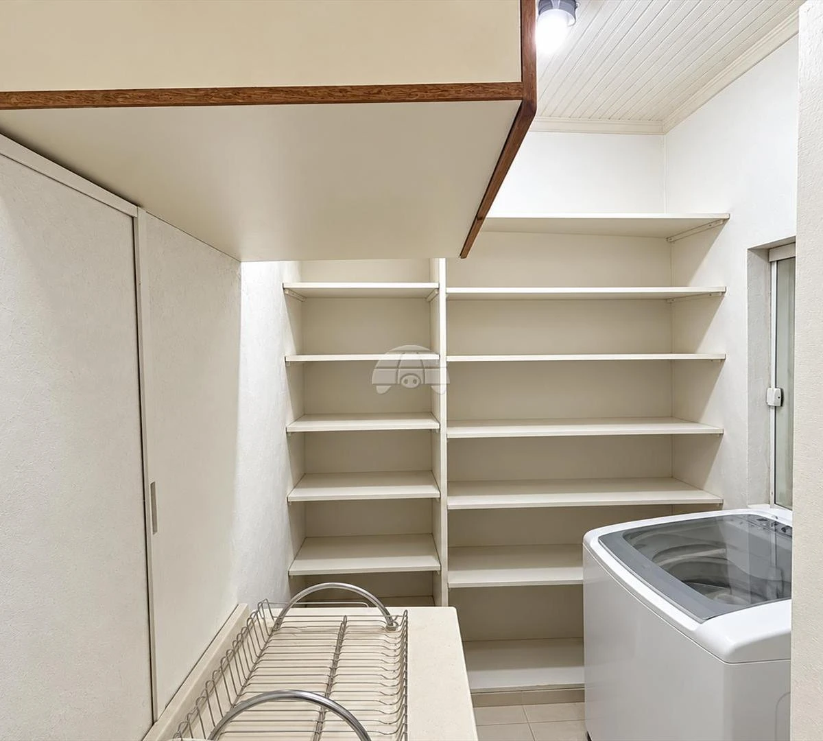 Будинок 140 м² із заскленим балконом та робочим місцем — photo 37