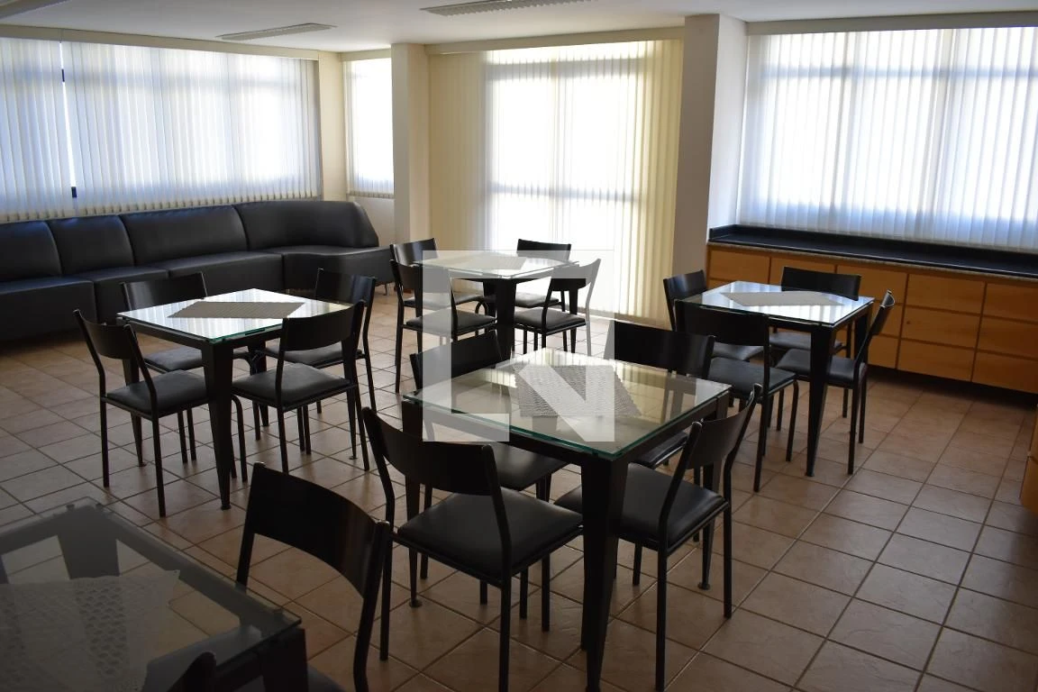 3-bedroom apartment with a washing machine in Curitiba — photo 8