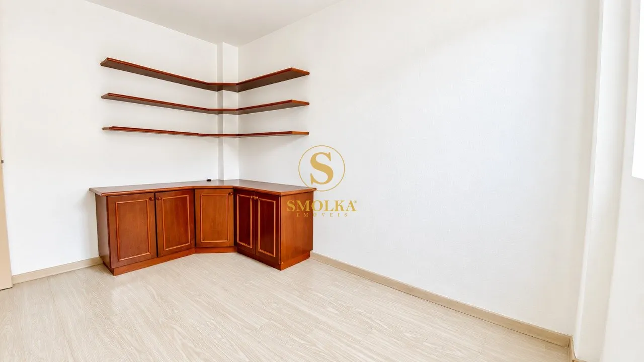 Робоче місце та 3 спальні: квартира 111 м² — photo 12