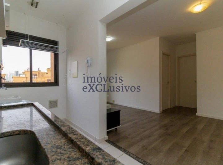 Unfurnished 2-bedroom apartment with open-plan kitchen