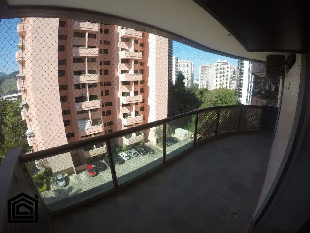 2-bedroom apartment in a building with a pool — photo 9