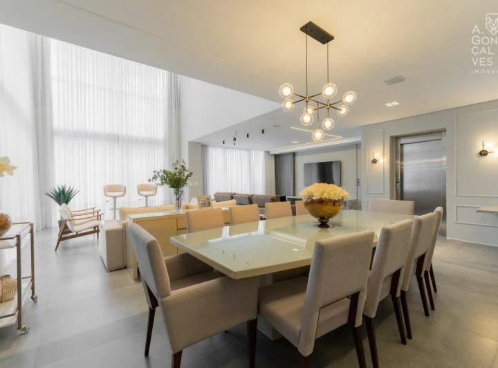 Garden apartment with 430 m², 3 bedrooms and 4 parking