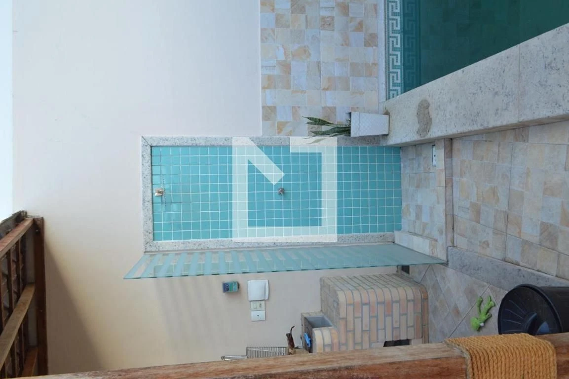 Casa de 5 quartos com 3 suítes e varanda fechada — photo 35