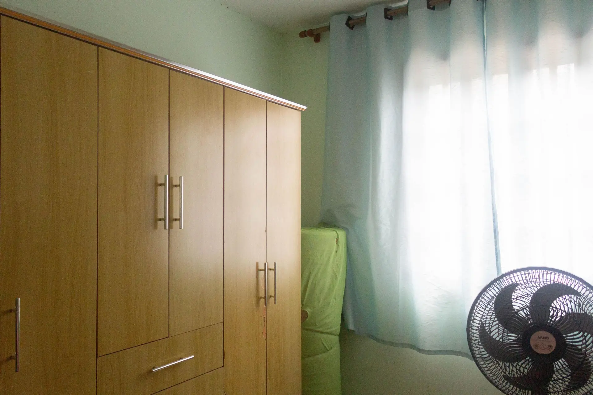 5-bedroom apartment with a washing machine — photo 30