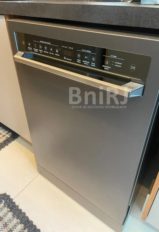 Furnished 190 m² apartment with 4 bedrooms and 4 parking — photo 69