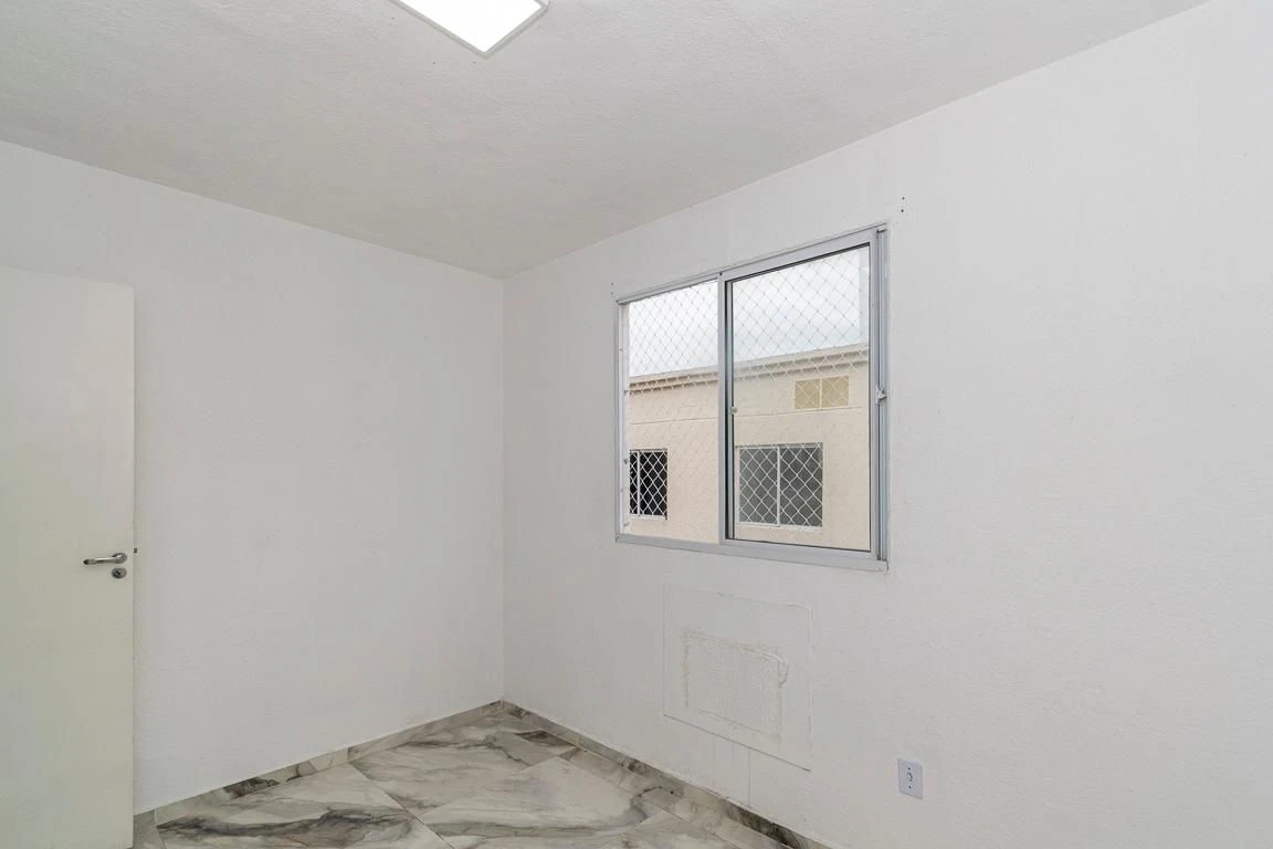 2-bedroom apartment with 1 bathroom, no parking — photo 30