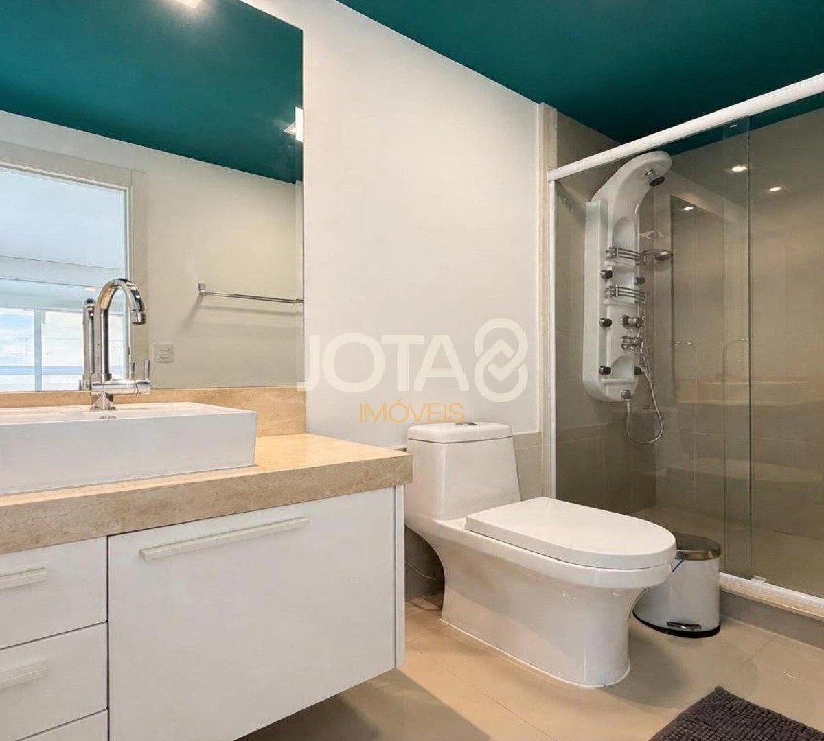 Bañera y 4 dormitorios: departamento de 323 m² — photo 34