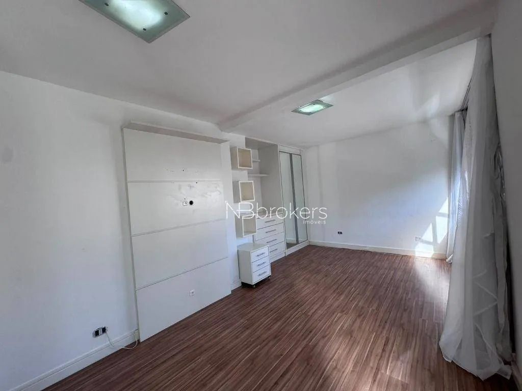 Furnished house, 180 m², with a bathtub — photo 17