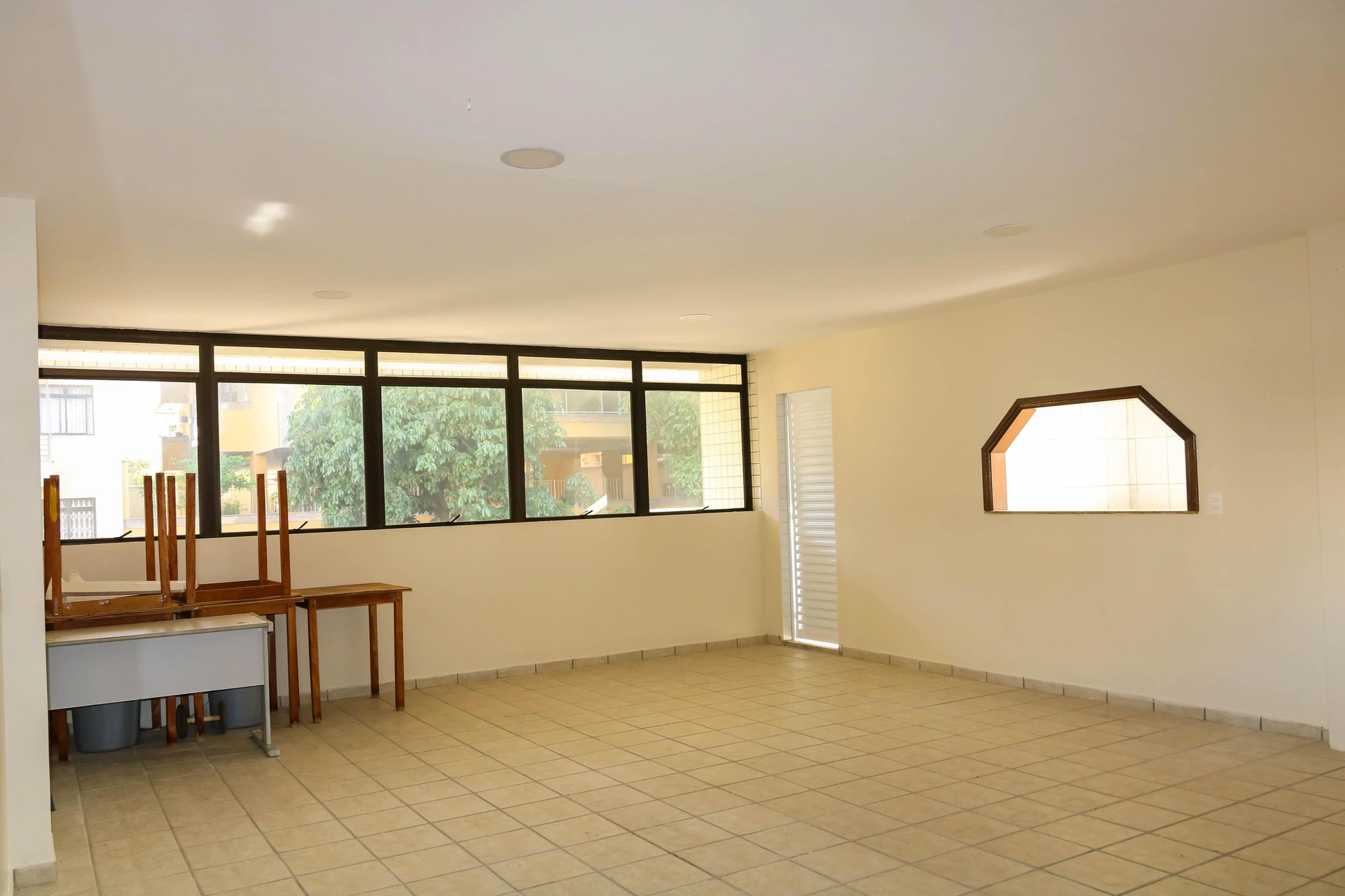 Furnished apartment with home office and 3 bedrooms — photo 30