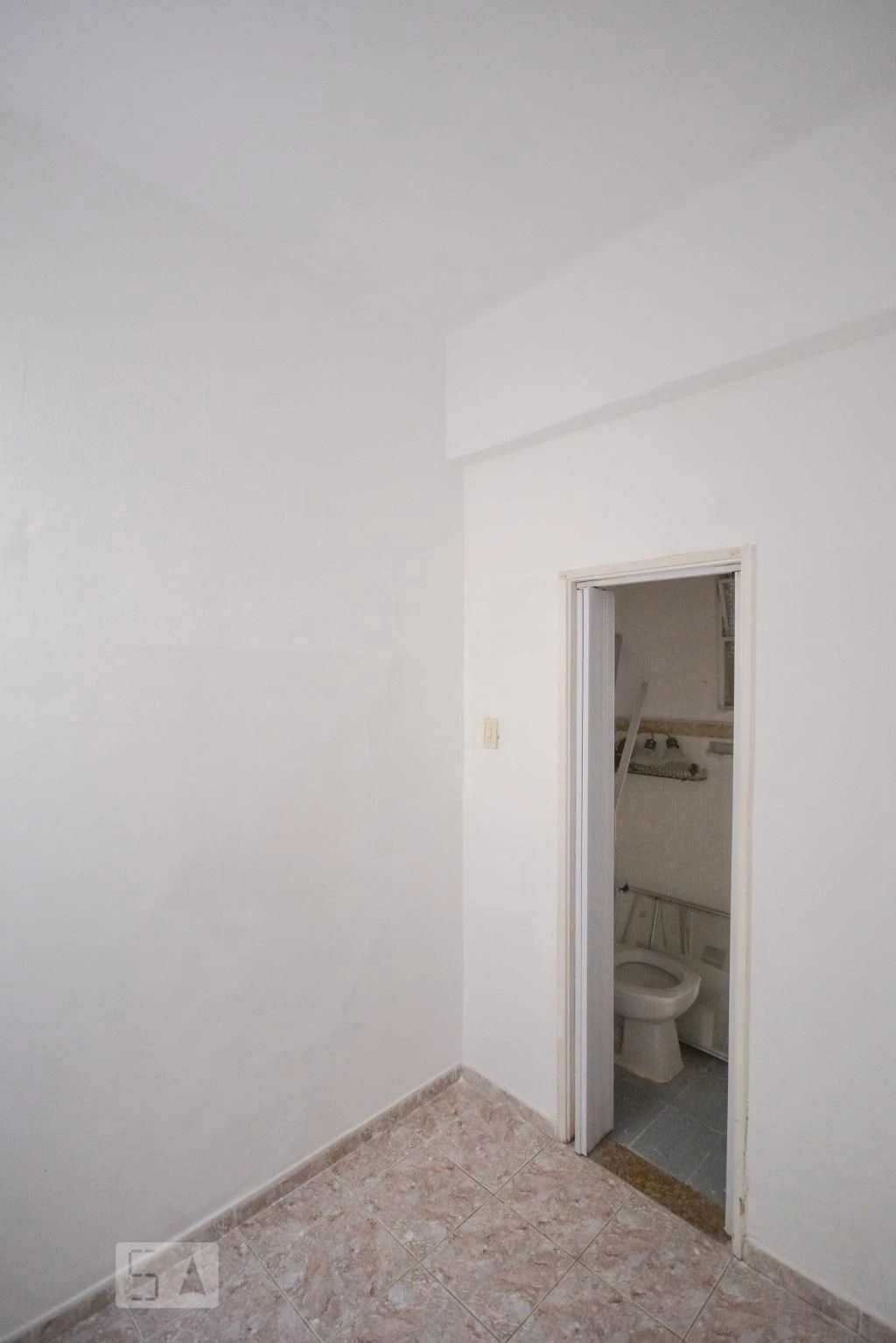 Apartamento com 2 quartos, 1 suíte e 2 banheiros — photo 25