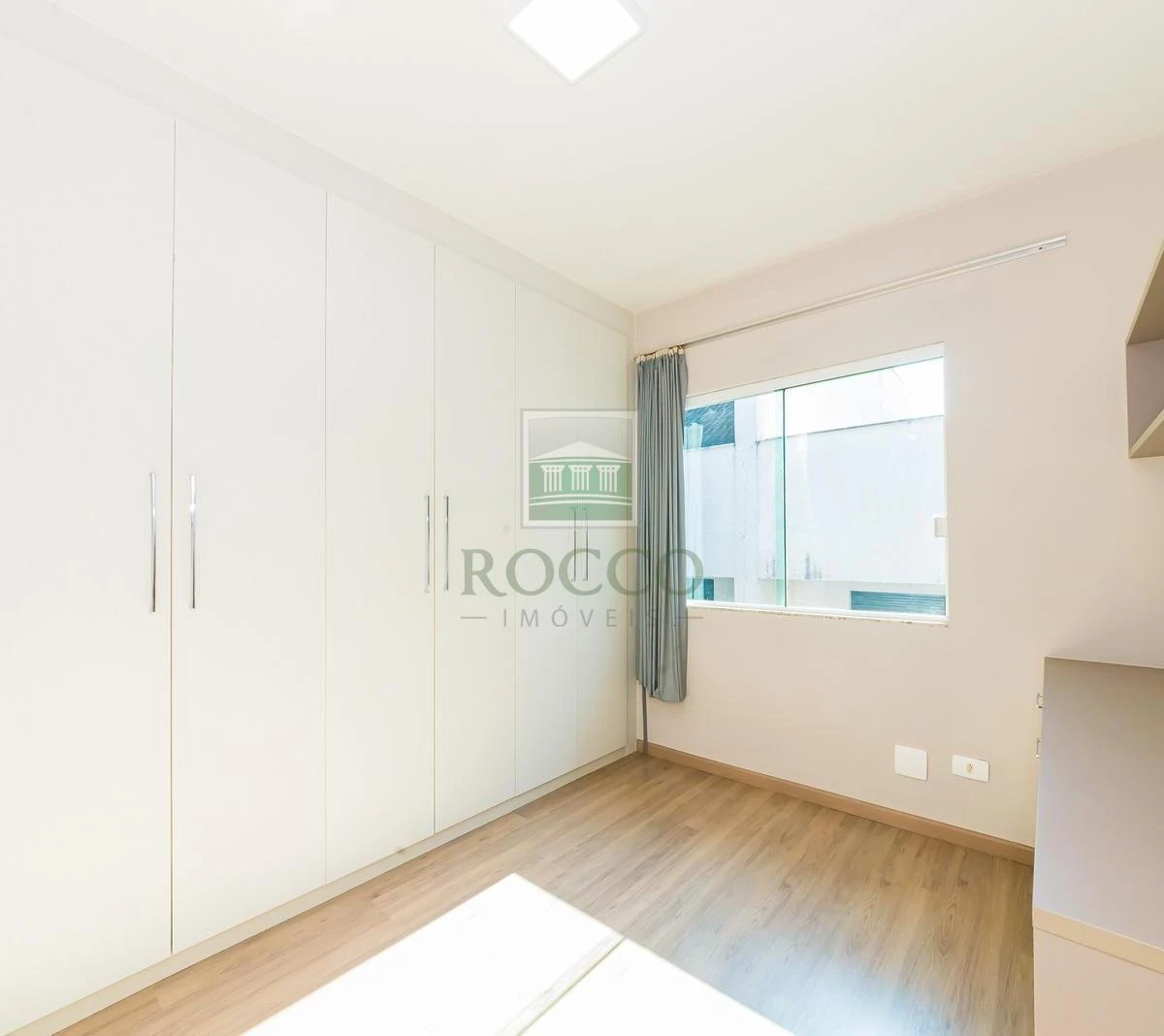 3-bedroom house with a bathtub — photo 15