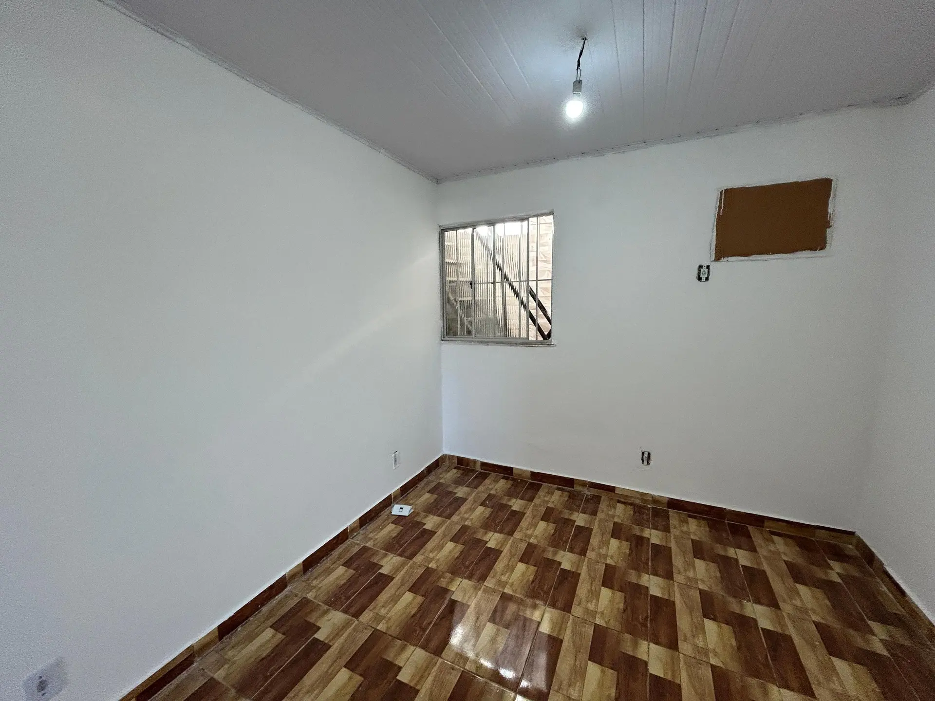 Квартира з 2 спальнями та 1 ванною з душовою зі скла — photo 16