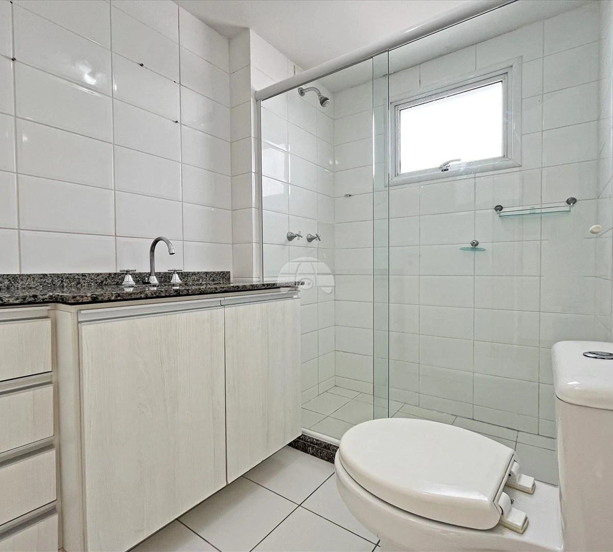 Furnished apartment, 70 m², with a grill on the balcony — photo 18
