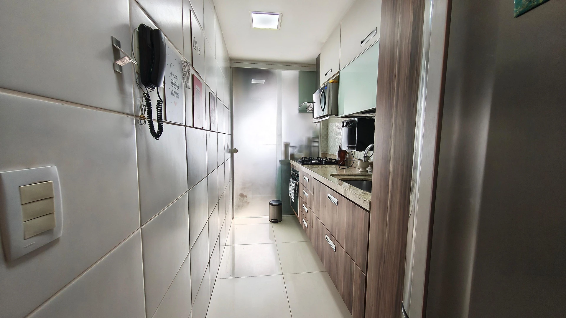 Glass-enclosed balcony in a 3-bedroom apartment, 85 m² — photo 17