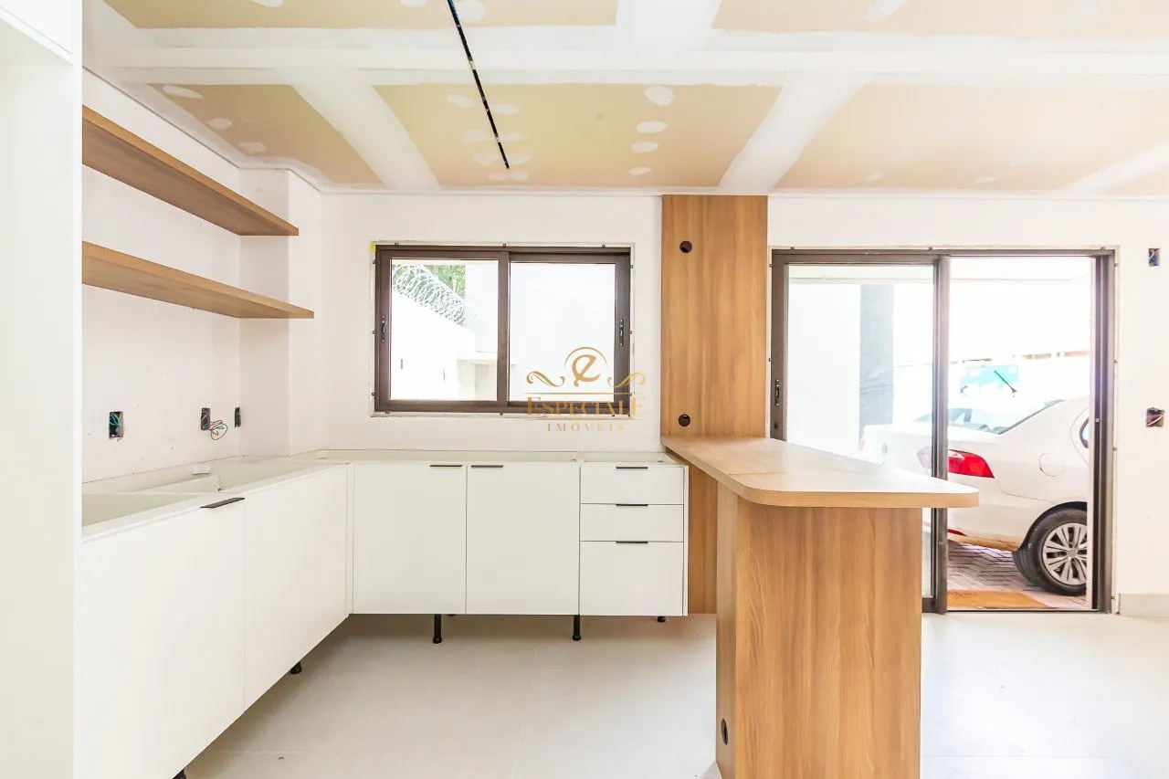 House with 3 bedrooms and a balcony in a gated community — photo 4